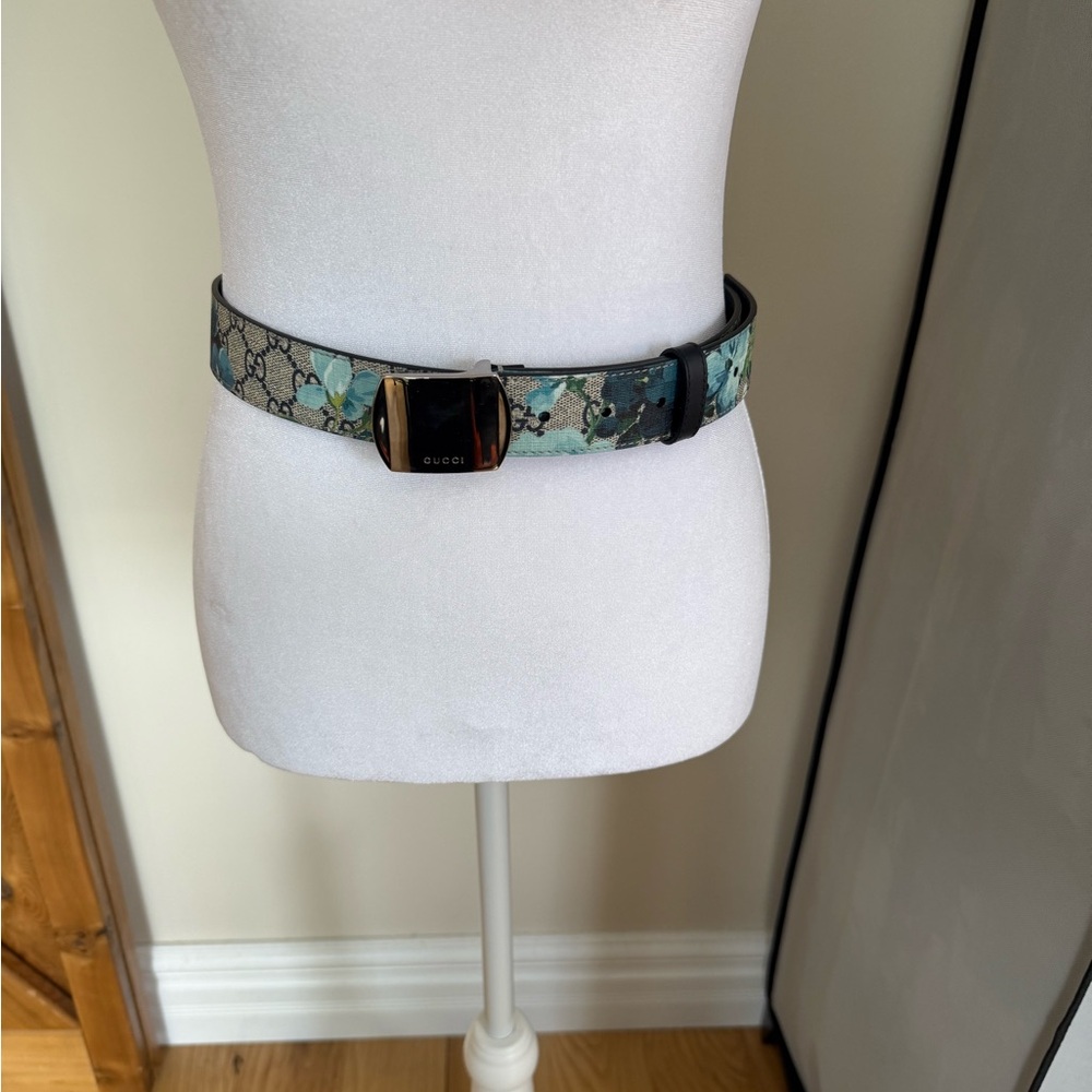 Gucci Leather Belt with Silver Buckle